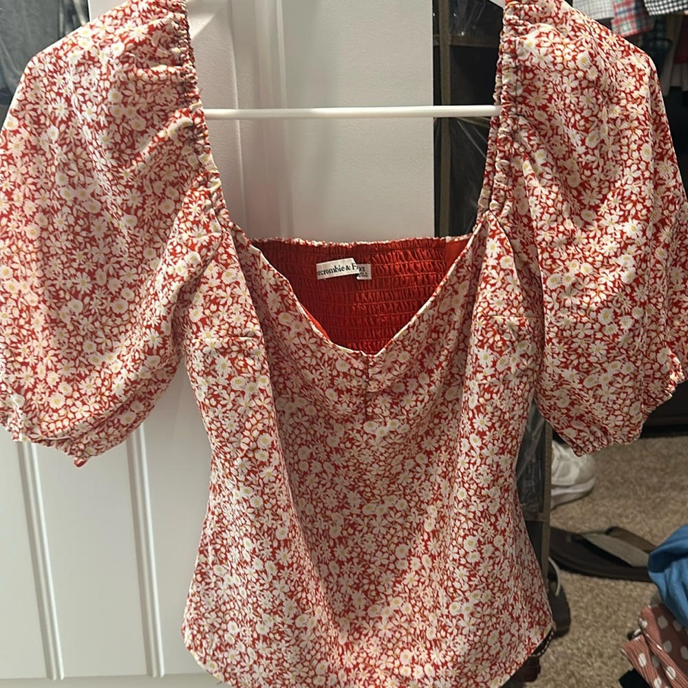 Abercrombie and fitch top